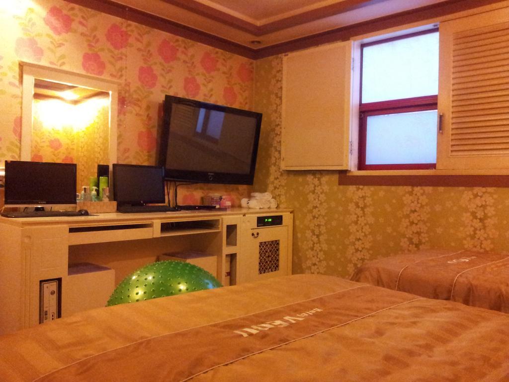 Vedu Hotel Herb Inchon Exterior foto
